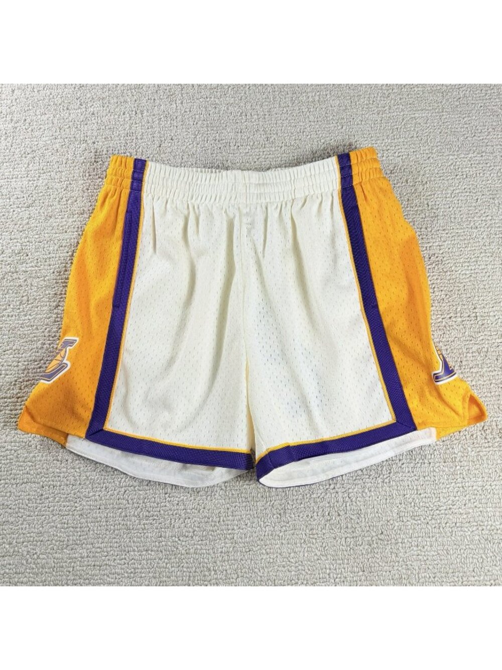 Mitchell & Ness Los Angeles Lakers NBA Swingman Shorts Women’s Size Medium